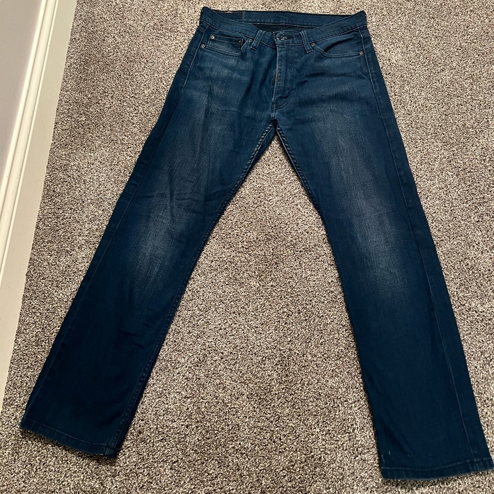 Men’s Levi’s size W32 L30 Jeans.